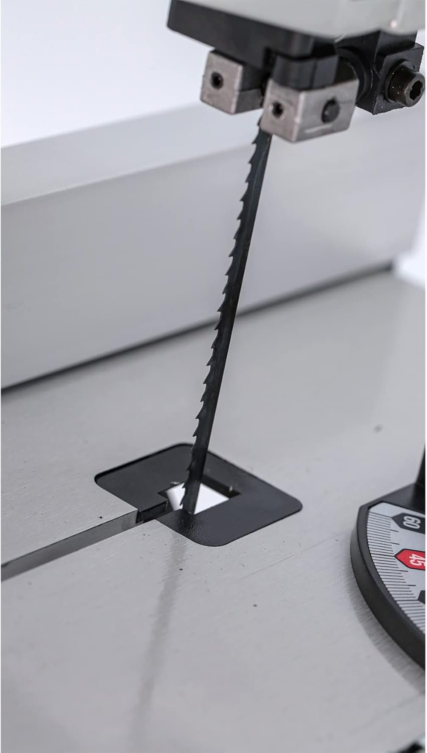 Razi Serra Fita de Bancada 9” 127V 350W – Cortes Curvos Precisos e Estabilidade para Trabalhos Detalhados - Imagem 9